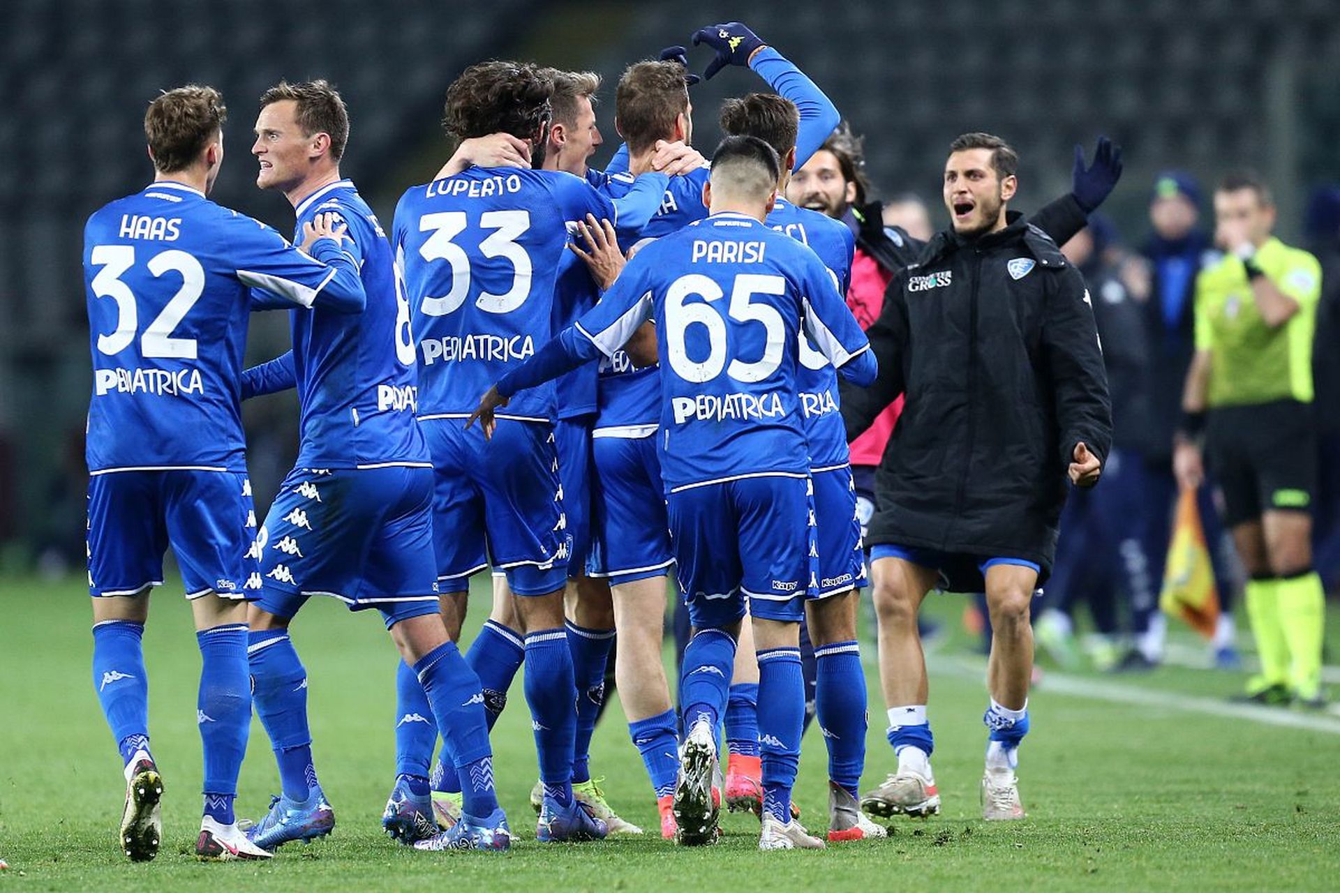 上海久事男 上海久事男