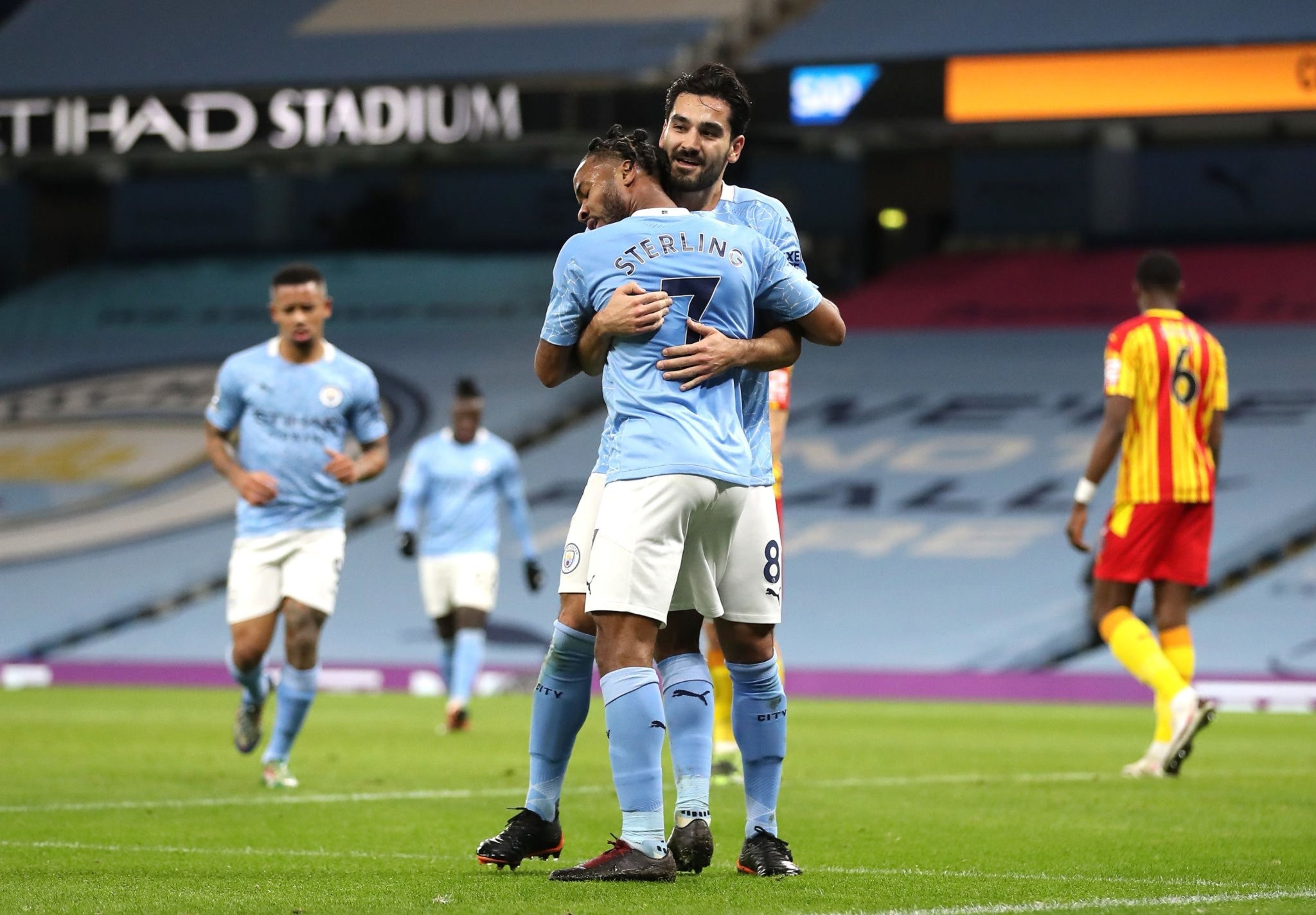 赏性的同时 赏性的同时